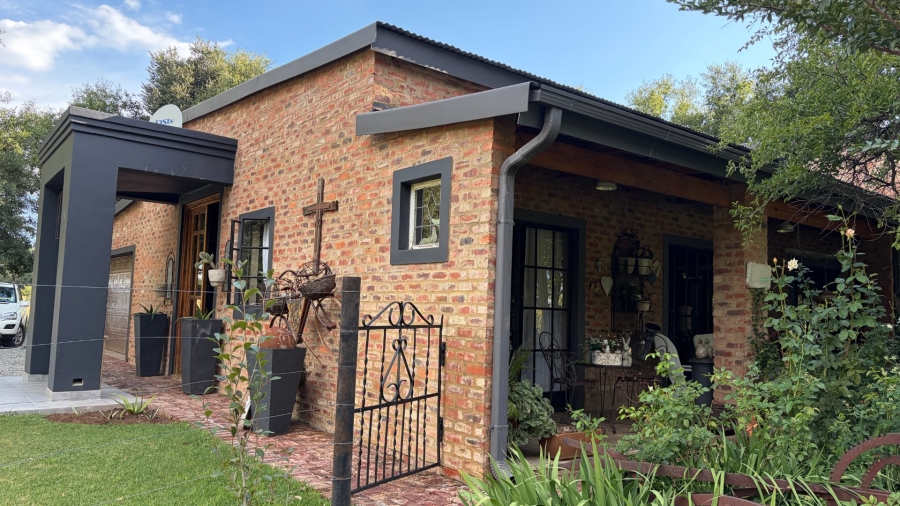  Bedroom Property for Sale in Viljoenskroon Rural Free State